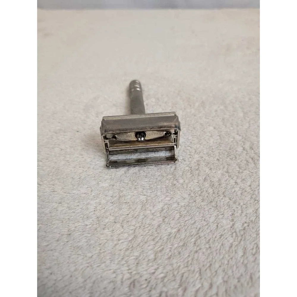 Vintage Gillette Safety Razor Double Edge‎ DE TTO Classic Shaving Tool